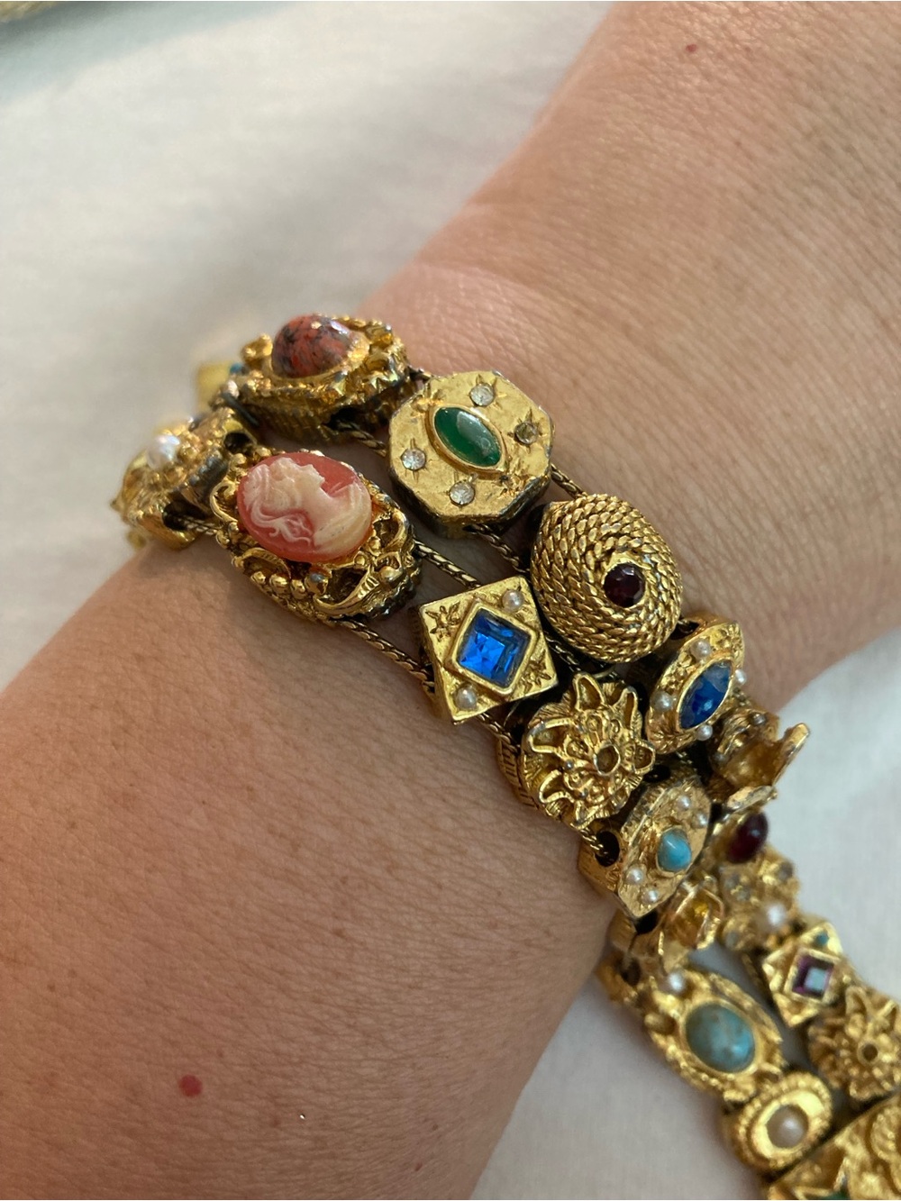 Goldette Signed Vintage Double Slide Bracelet Cameos Faux Gemstones - Picture 10 of 11